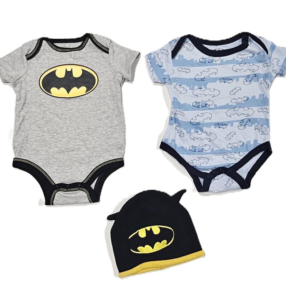 DC Comics Batman Baby Bodysuit & Hat Lot 0-3M Gray Blue Logo